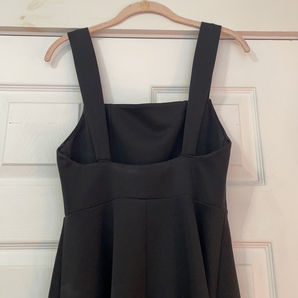 Worn once ASOS black midi dress. Perfect for formal event - Picture 3 of 4
